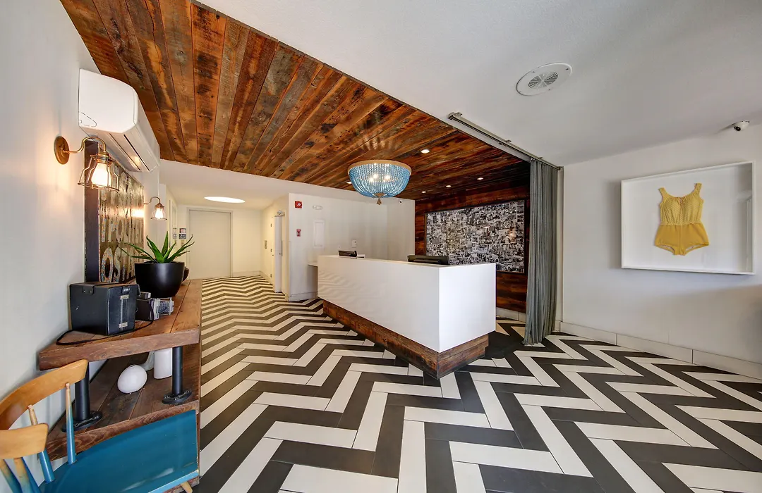Inn At Venice Beach-1