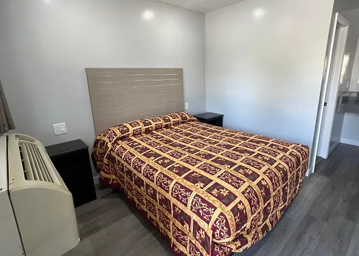 Eastsider -Downtown La New Rooms