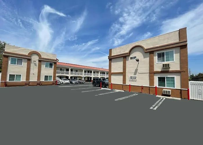 B&B only: Diamond Inn