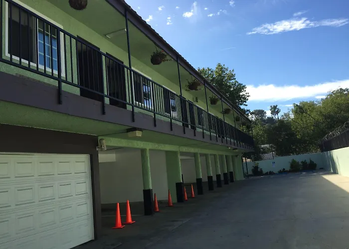 Motels Eagle Rock
