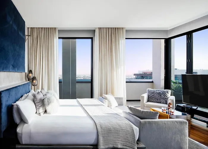 Dream Hollywood, By Hyatt